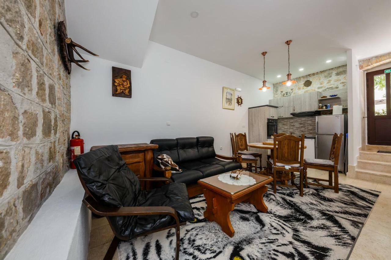 Apartman Lavanda คาชเตลา ภายนอก รูปภาพ