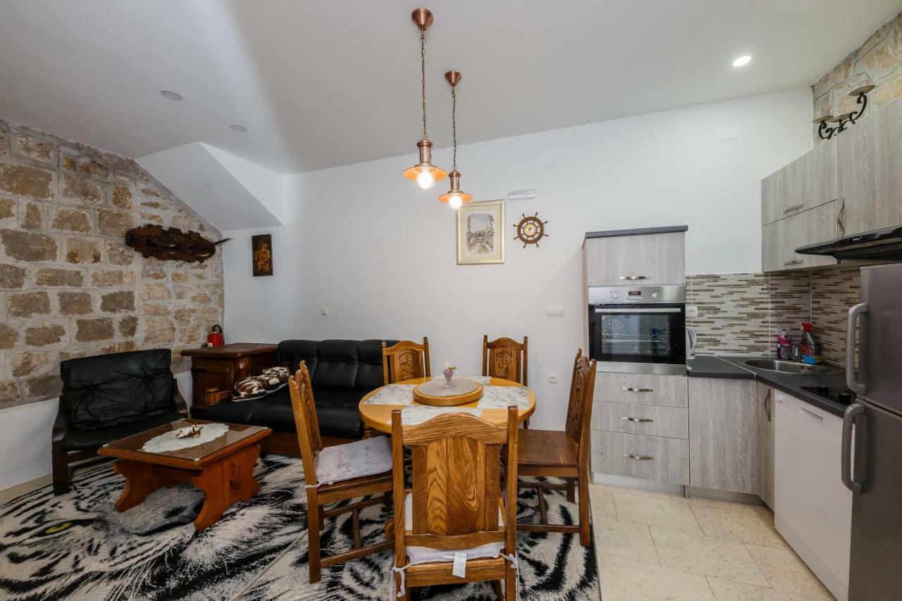 Apartman Lavanda คาชเตลา ภายนอก รูปภาพ