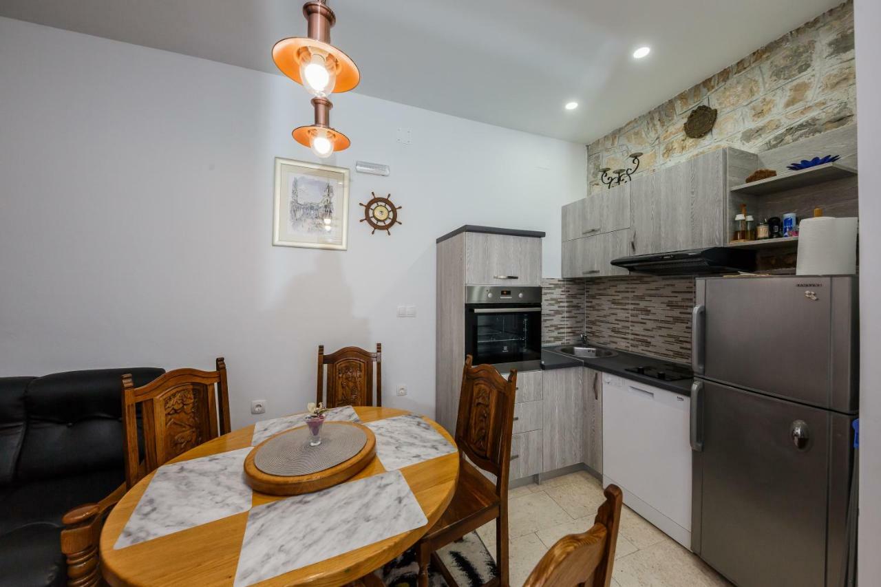 Apartman Lavanda คาชเตลา ภายนอก รูปภาพ